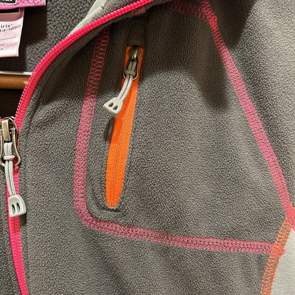 Girls REI fleece hooded jacket - Picture 5 of 6